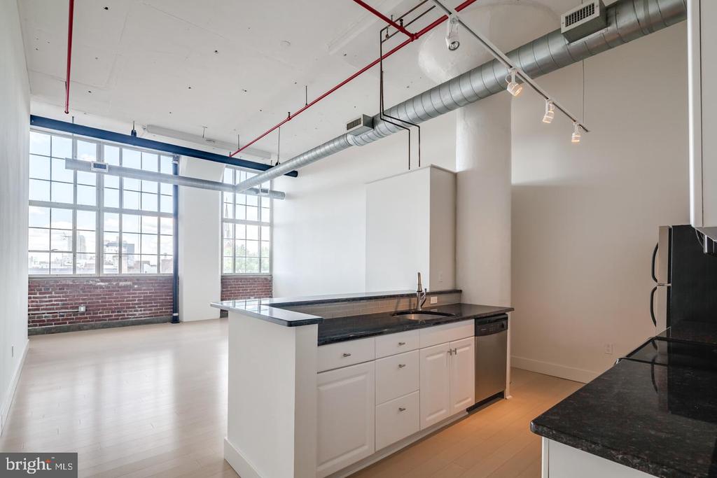 720 N 5TH ST #UNIT 303
