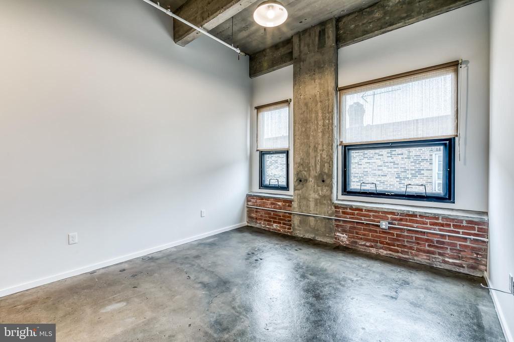4800 BROWN ST #UNIT 404