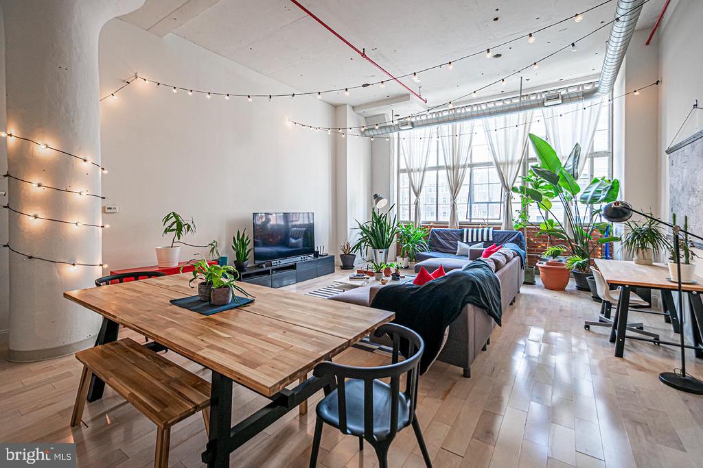 720 N 5TH ST #UNIT 210