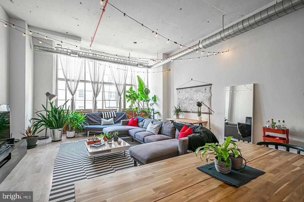 720 N 5TH ST #UNIT 210