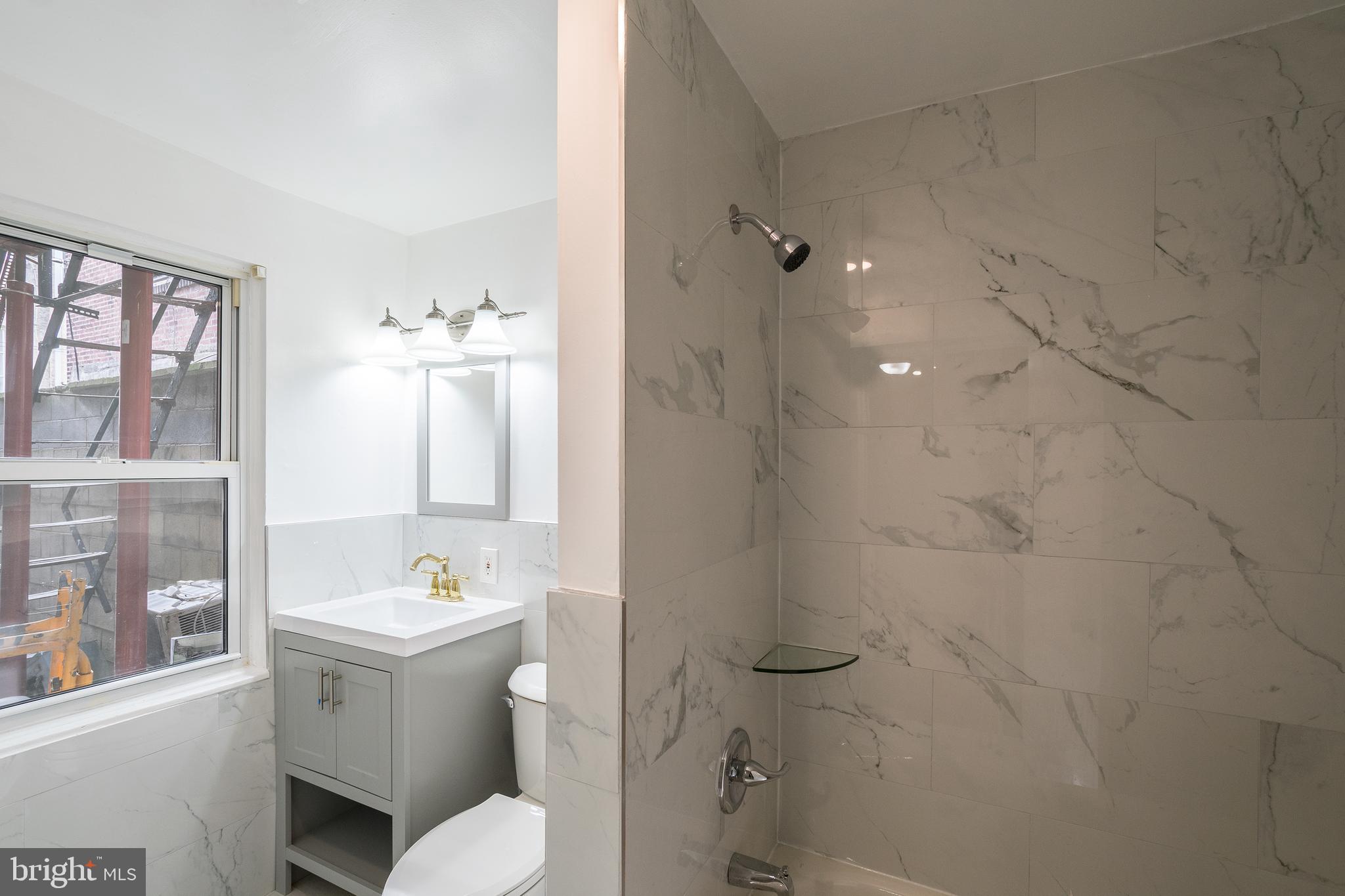 1726 PINE ST #UNIT 1R