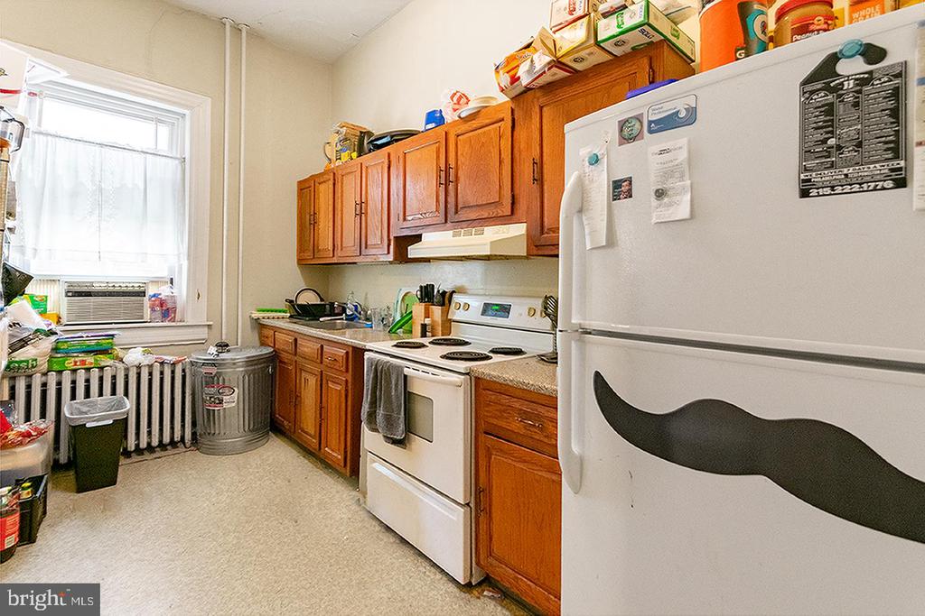 3314 ARCH ST #UNIT 1F