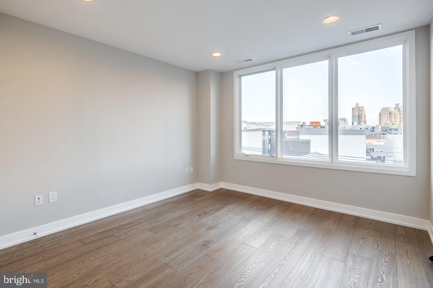 820 N 3RD ST #UNIT 401