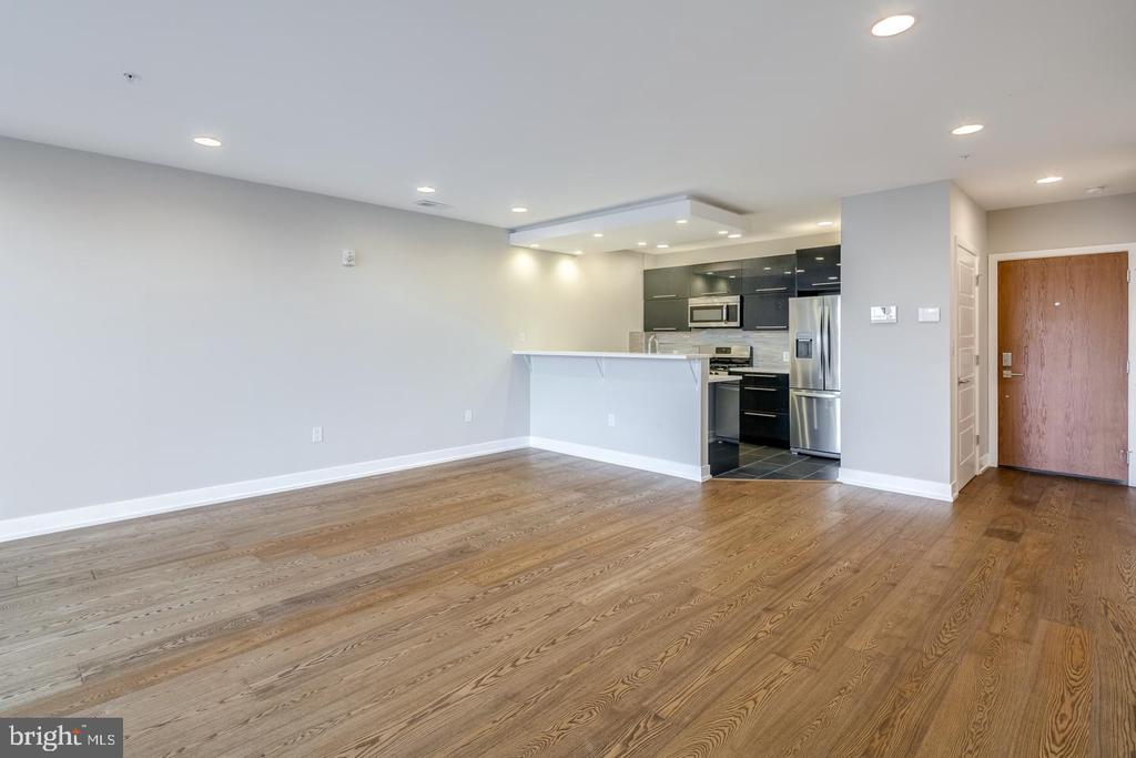 820 N 3RD ST #UNIT 401