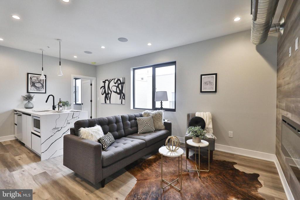 1612 CAMBRIDGE ST #UNIT 302
