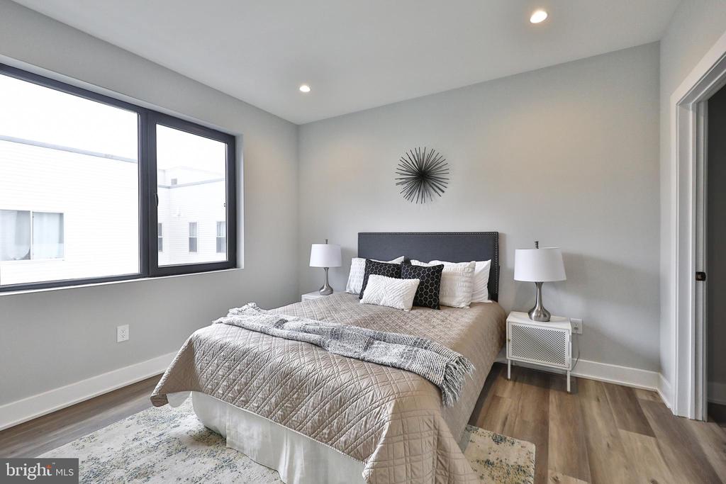 1612 CAMBRIDGE ST #UNIT 302