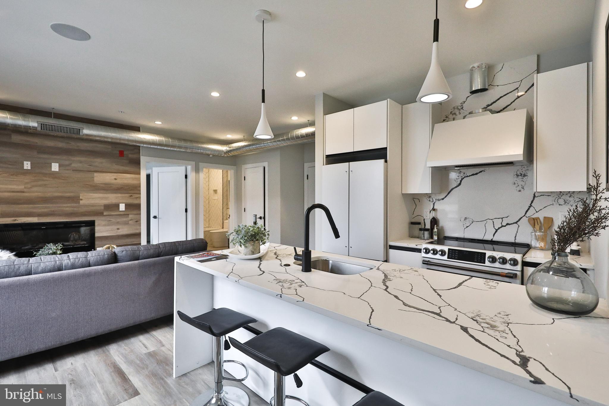 1612 CAMBRIDGE ST #UNIT 302