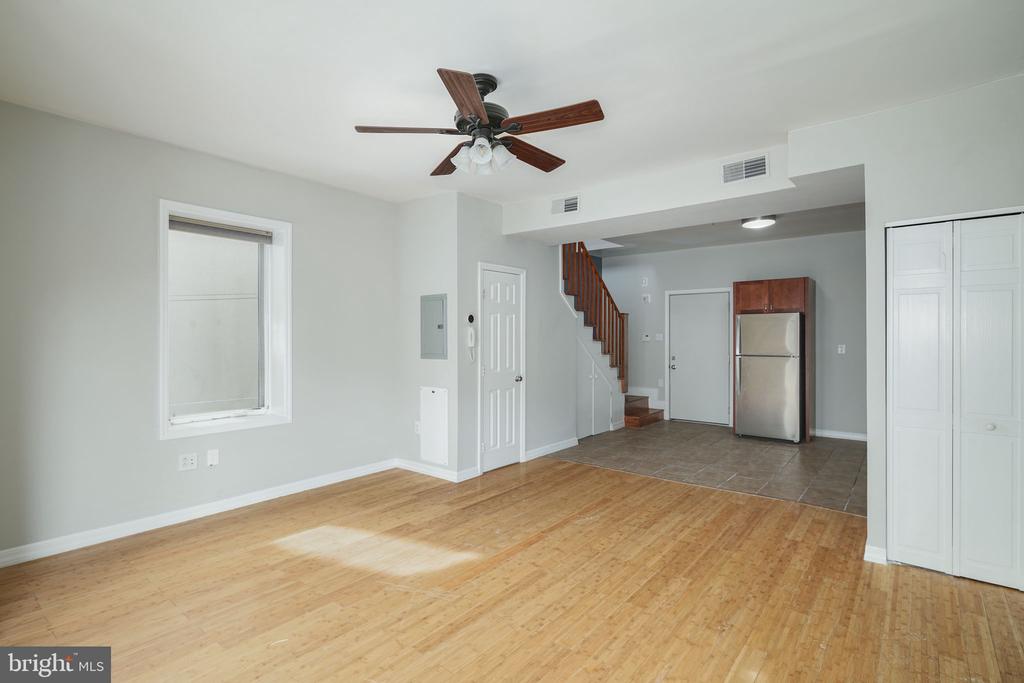 800 N 2ND ST #5