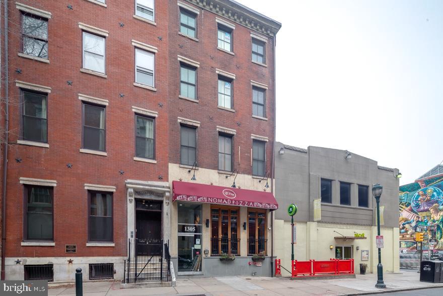 1305 LOCUST ST #UNIT 4C