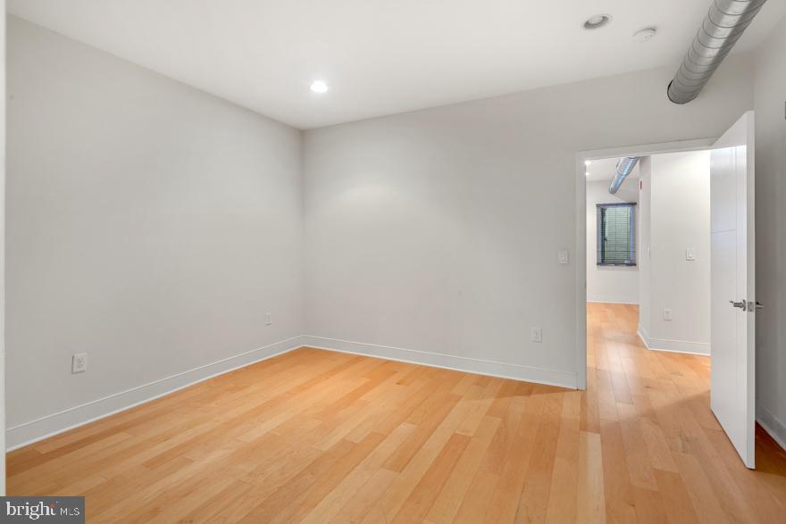 1305 LOCUST ST #UNIT 4C