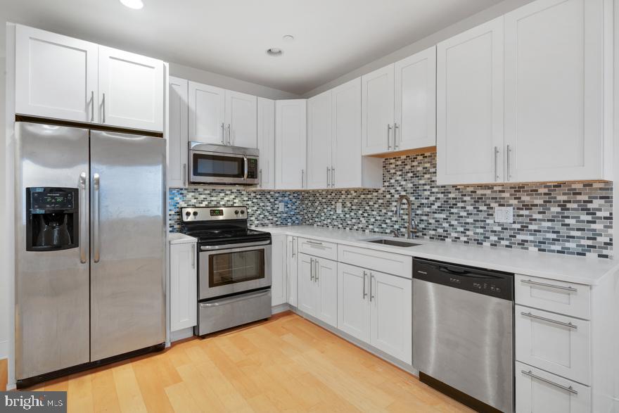 1305 LOCUST ST #UNIT 4C