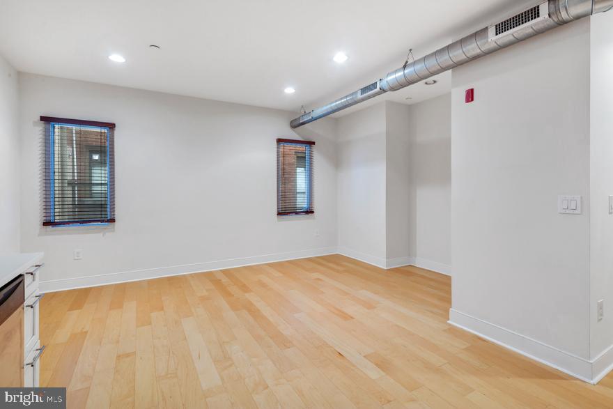 1305 LOCUST ST #UNIT 4C