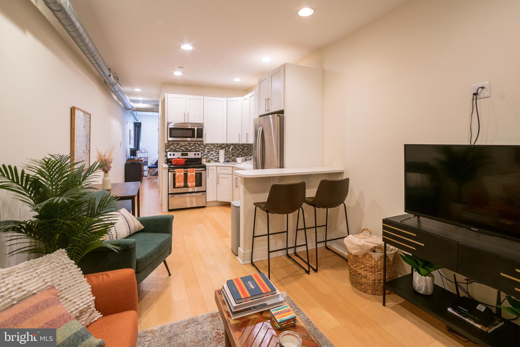 1305 LOCUST ST #UNIT 4A