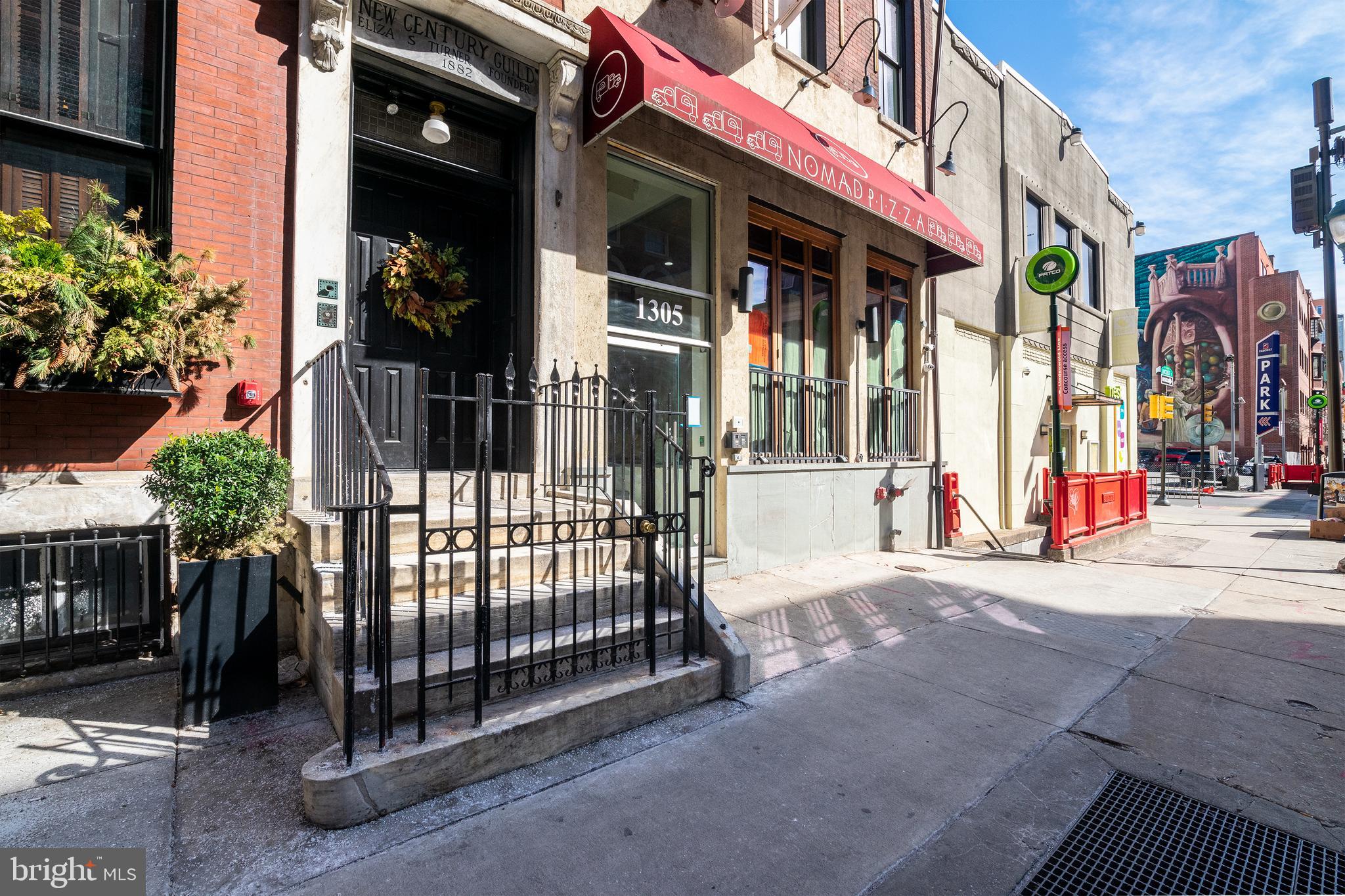 1305 LOCUST ST #UNIT 4A