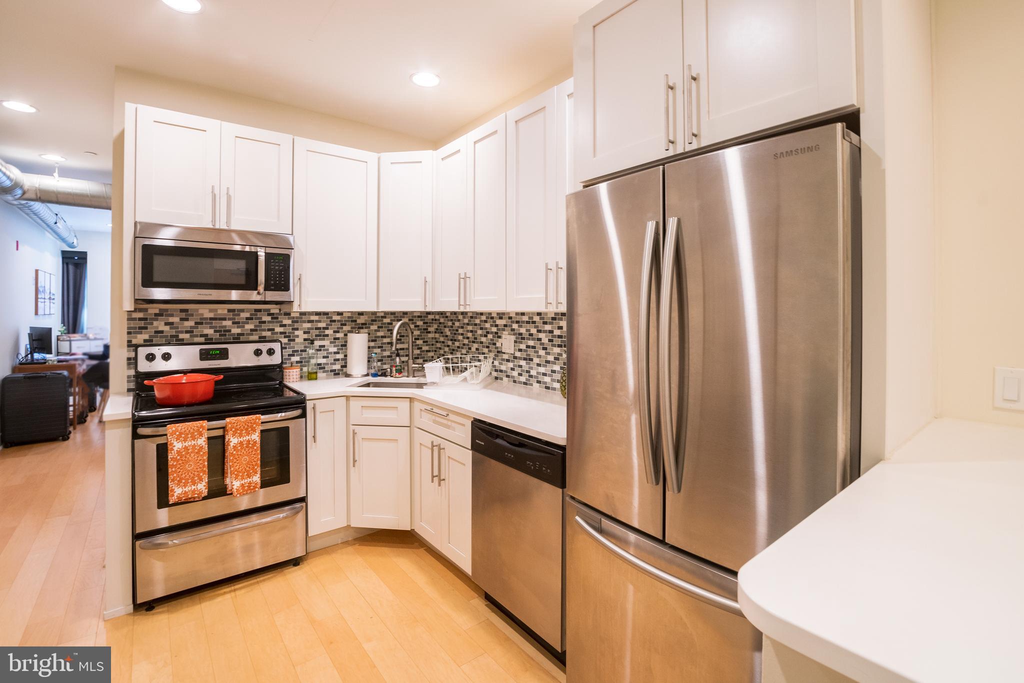 1305 LOCUST ST #UNIT 4A