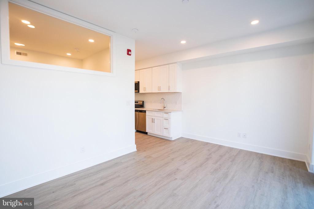 1324 FRANKFORD AVE #UNIT 205