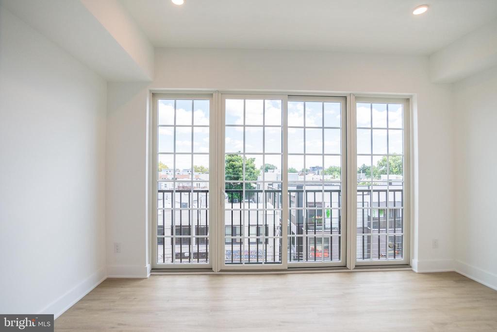 1324 FRANKFORD AVE #UNIT 405