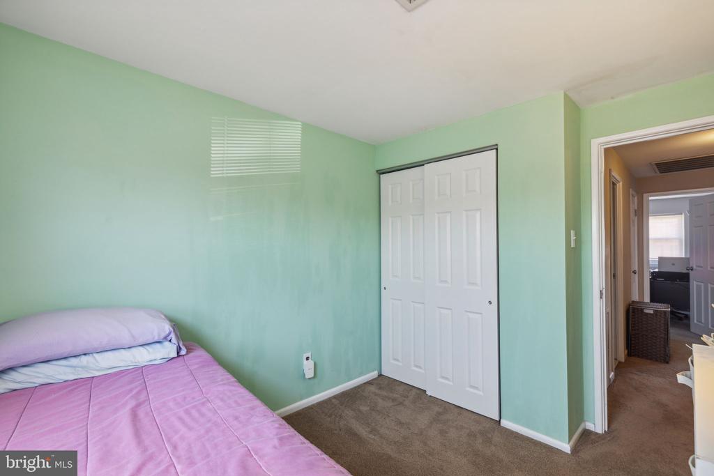 3415 Brookview Rd