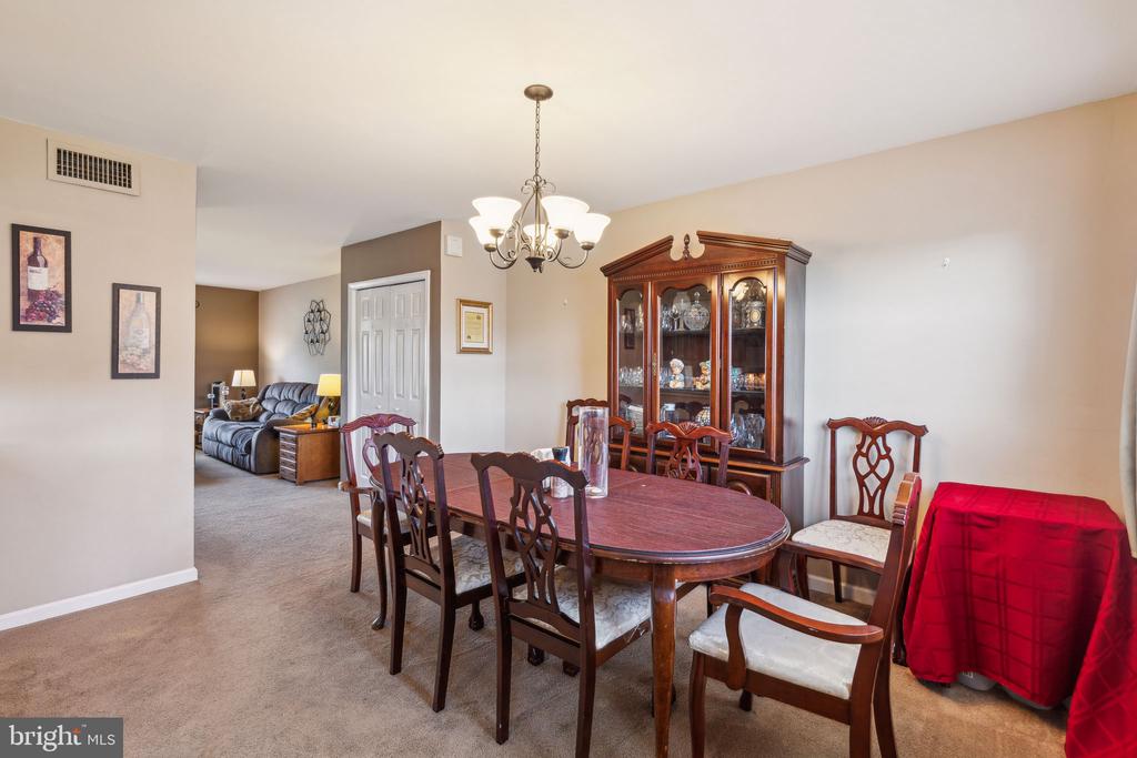 3415 Brookview Rd