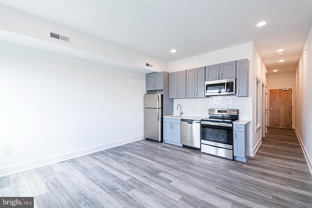 1524 SOUTH ST #UNIT 404