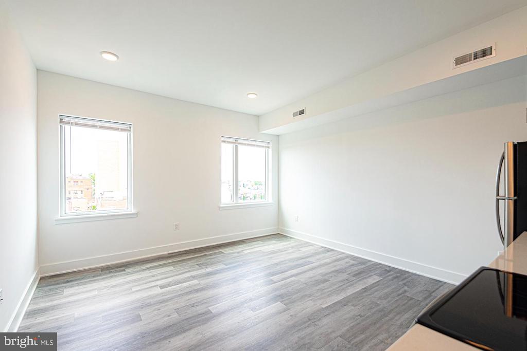 1524 SOUTH ST #UNIT 404