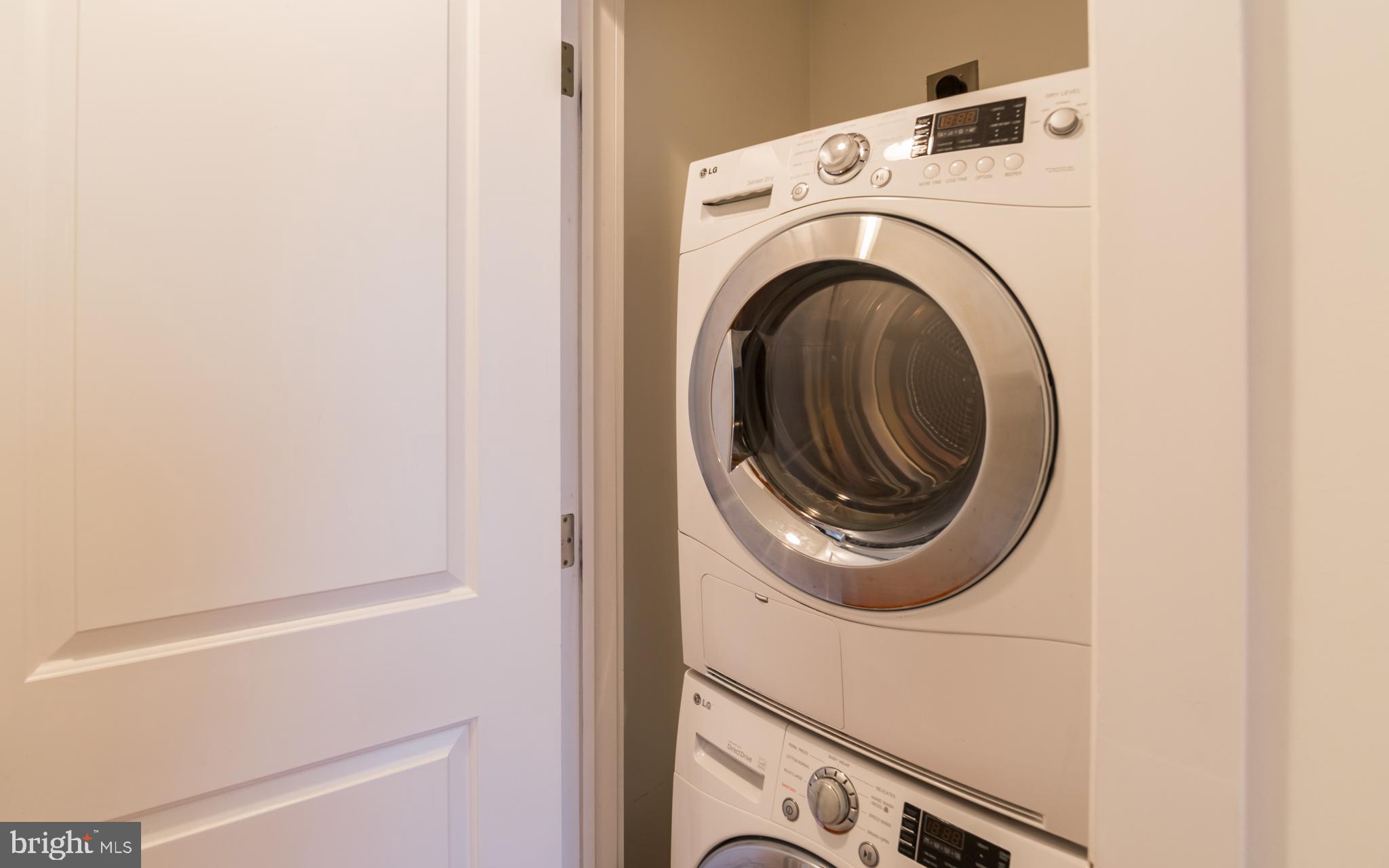 4 LEVERINGTON AVE #UNIT 204