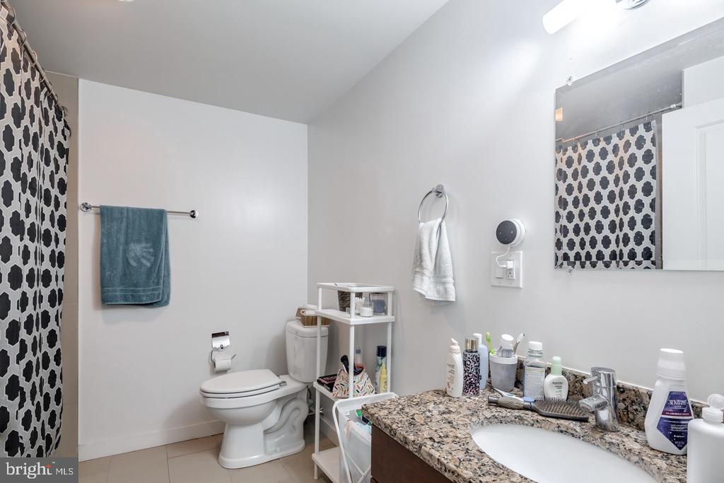4 LEVERINGTON AVE #UNIT 308