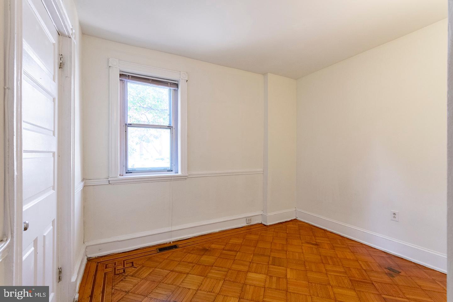 3512 LANCASTER AVE #UNIT 1W