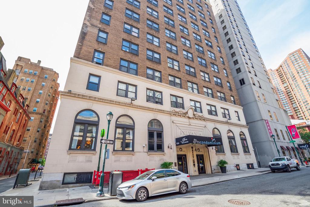 1324 LOCUST ST #UNIT 1030
