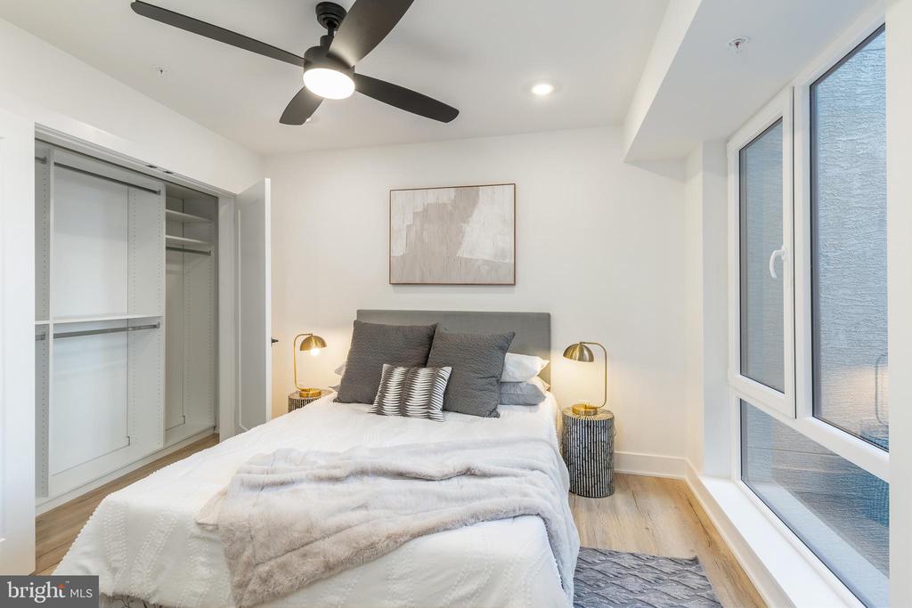629 W GIRARD AVE #UNIT 403