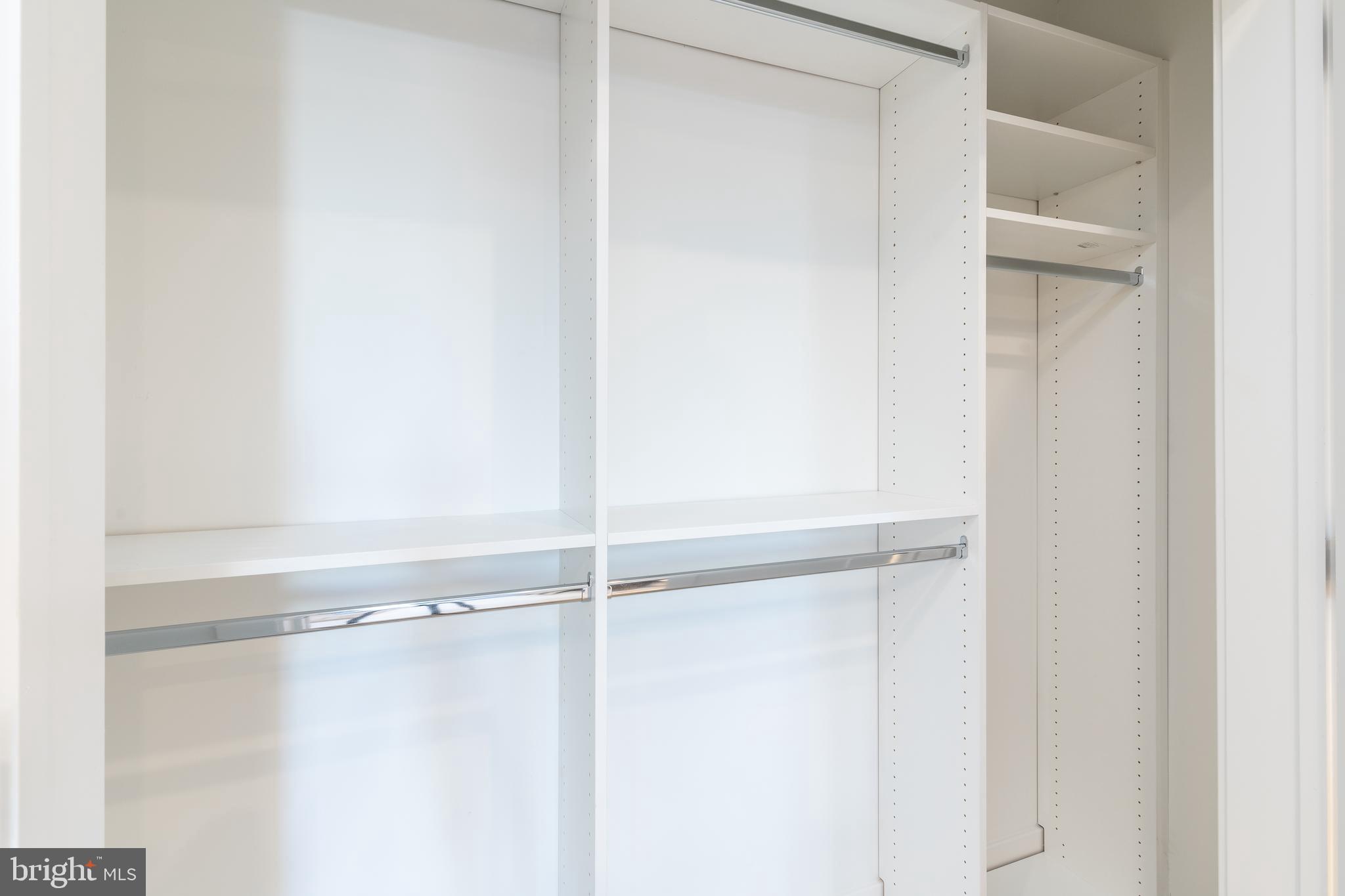 629 W GIRARD AVE #UNIT 403