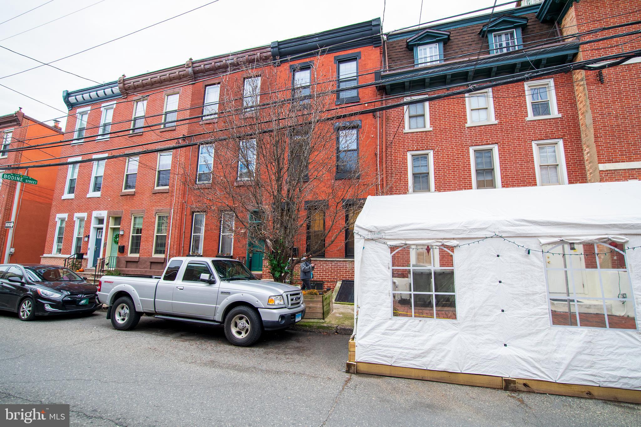 242 FAIRMOUNT AVE