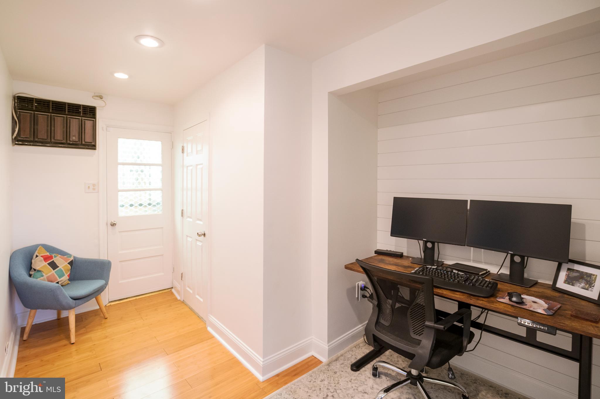 242 FAIRMOUNT AVE