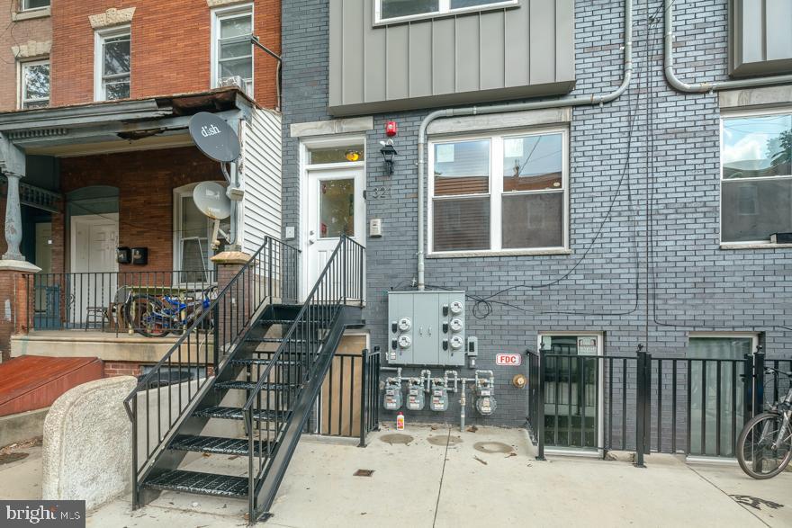 319 N PRESTON ST #1R