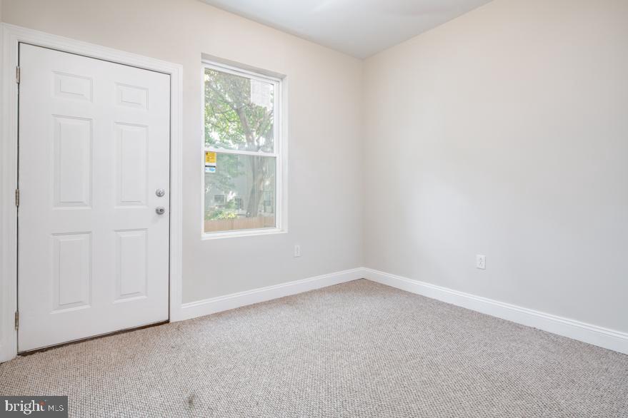 319 N PRESTON ST #1R