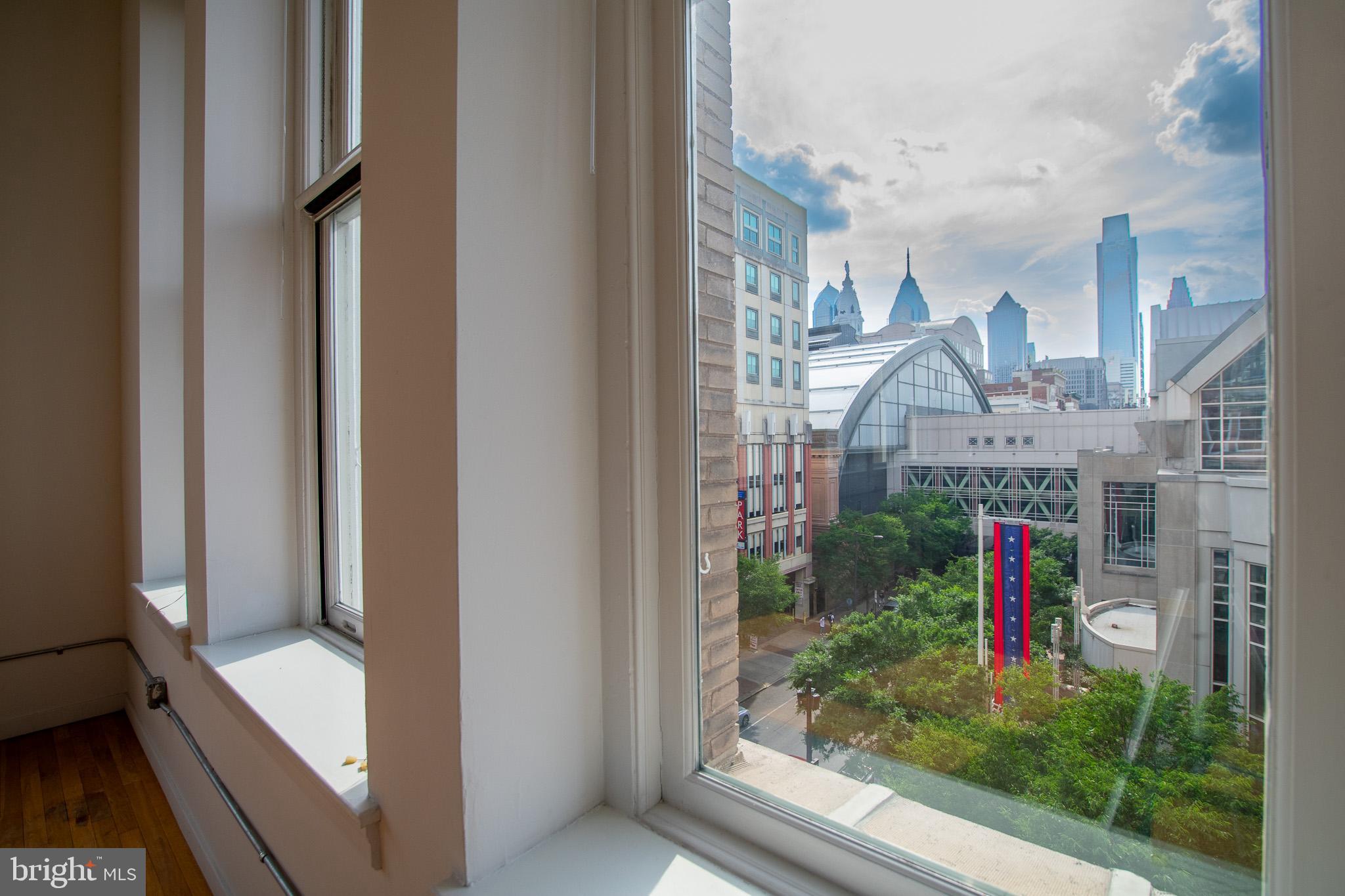 1027 ARCH ST #UNIT 401