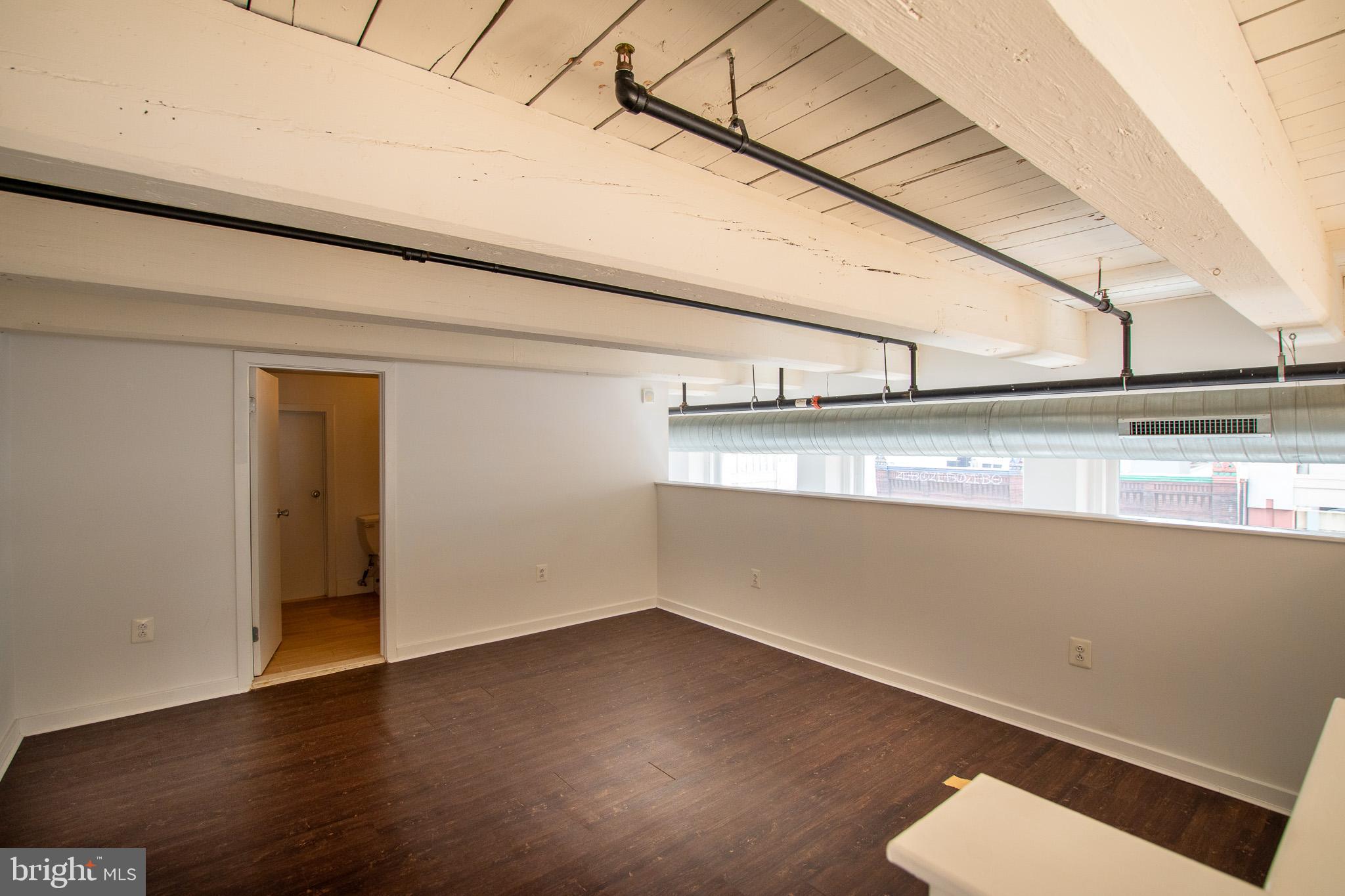 1027 ARCH ST #UNIT 401