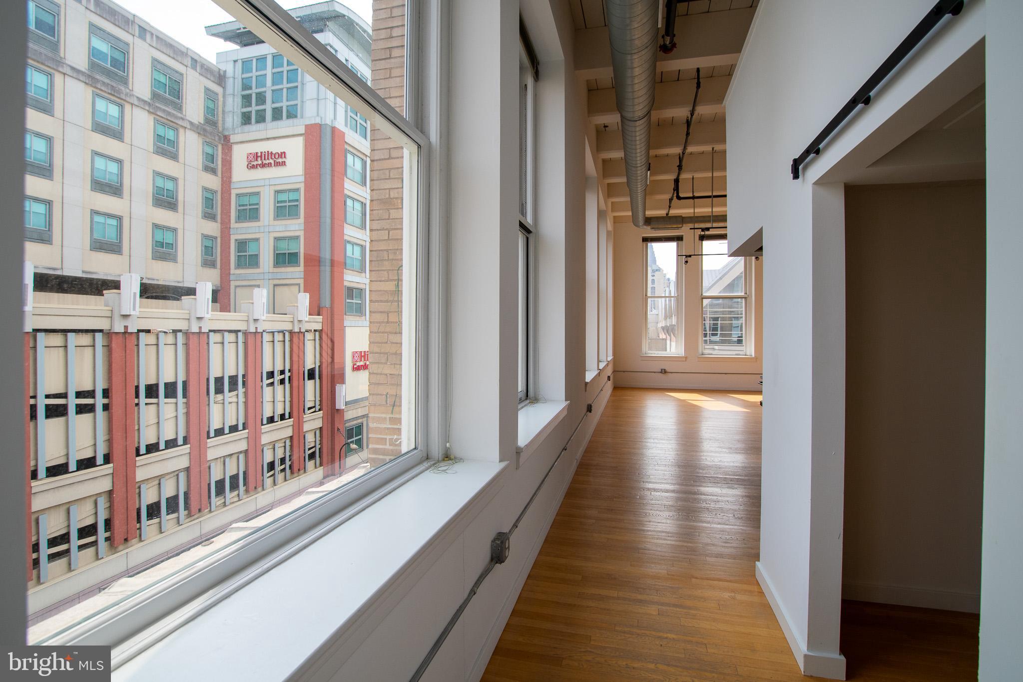 1027 ARCH ST #UNIT 401