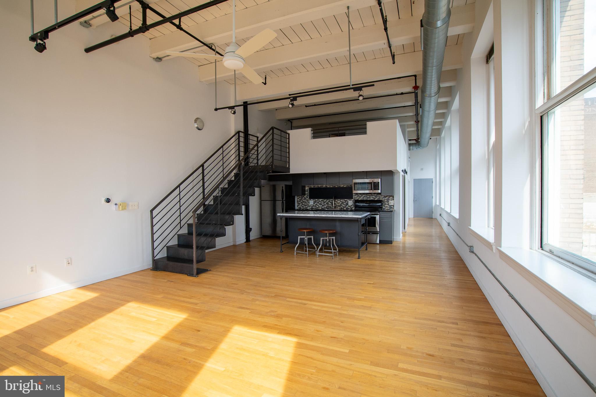 1027 ARCH ST #UNIT 401