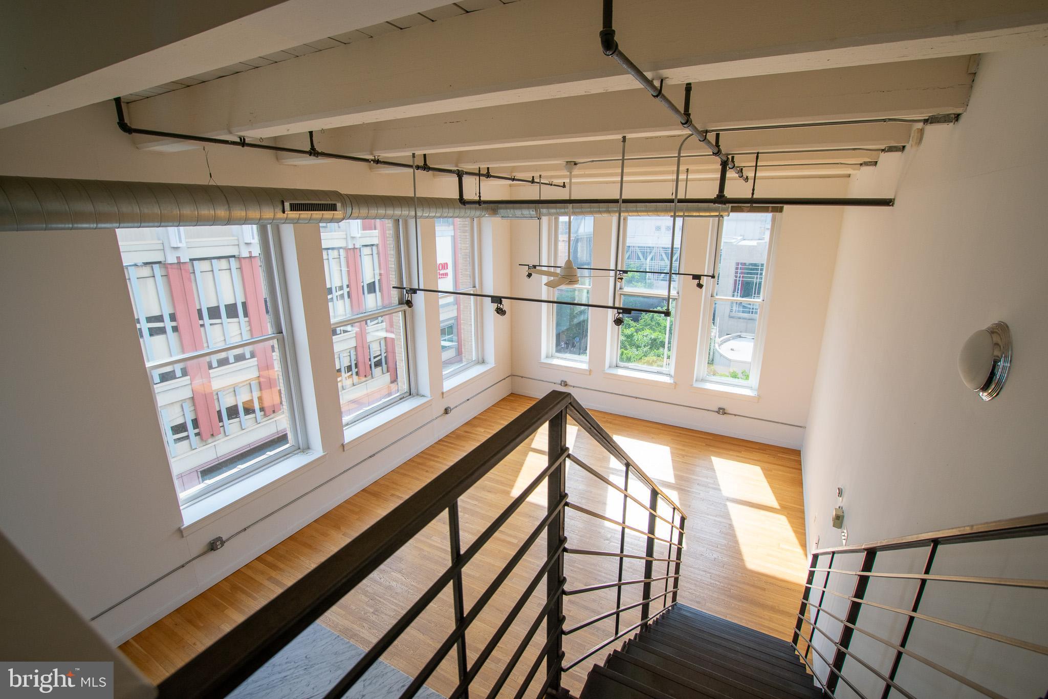 1027 ARCH ST #UNIT 401