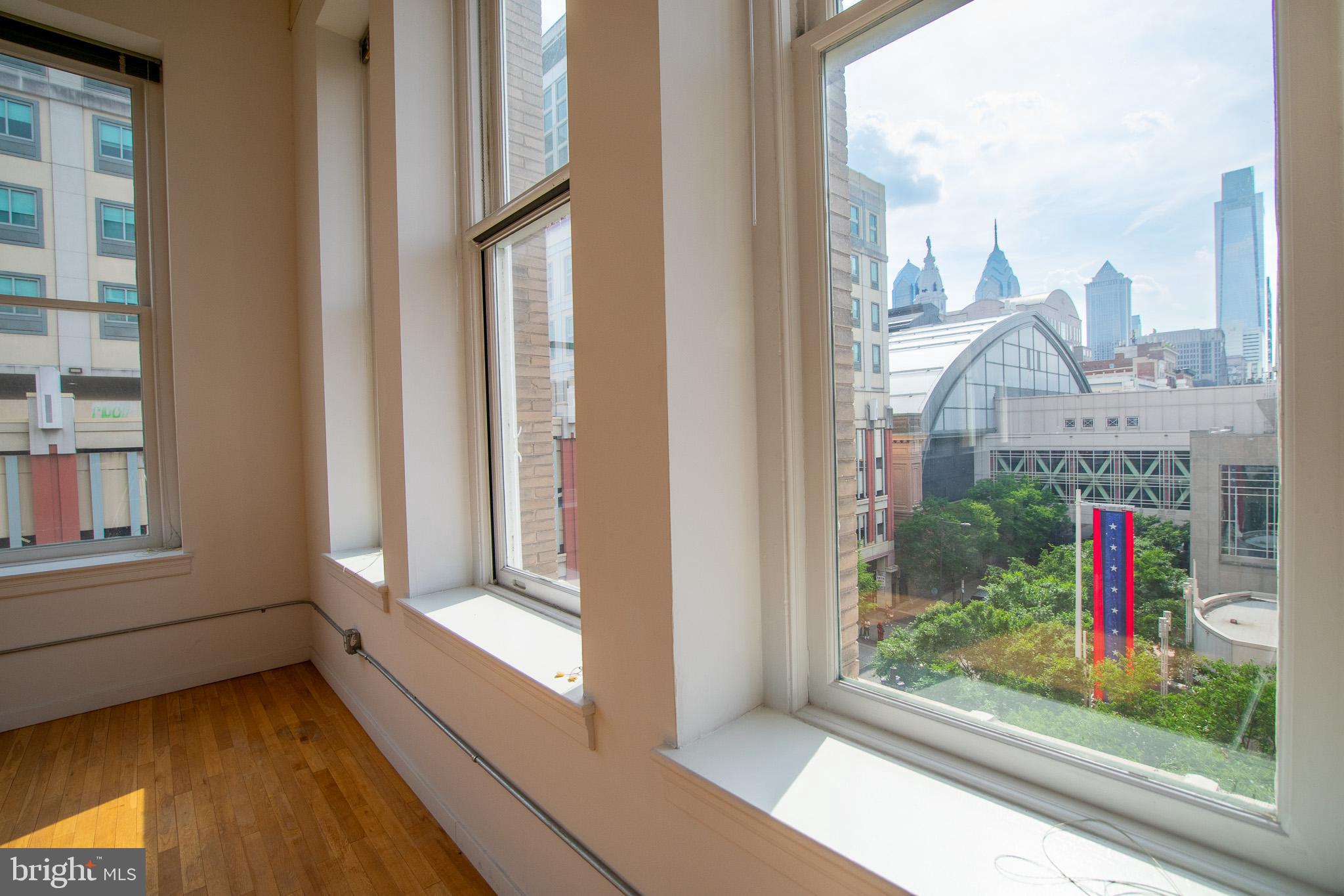 1027 ARCH ST #UNIT 401