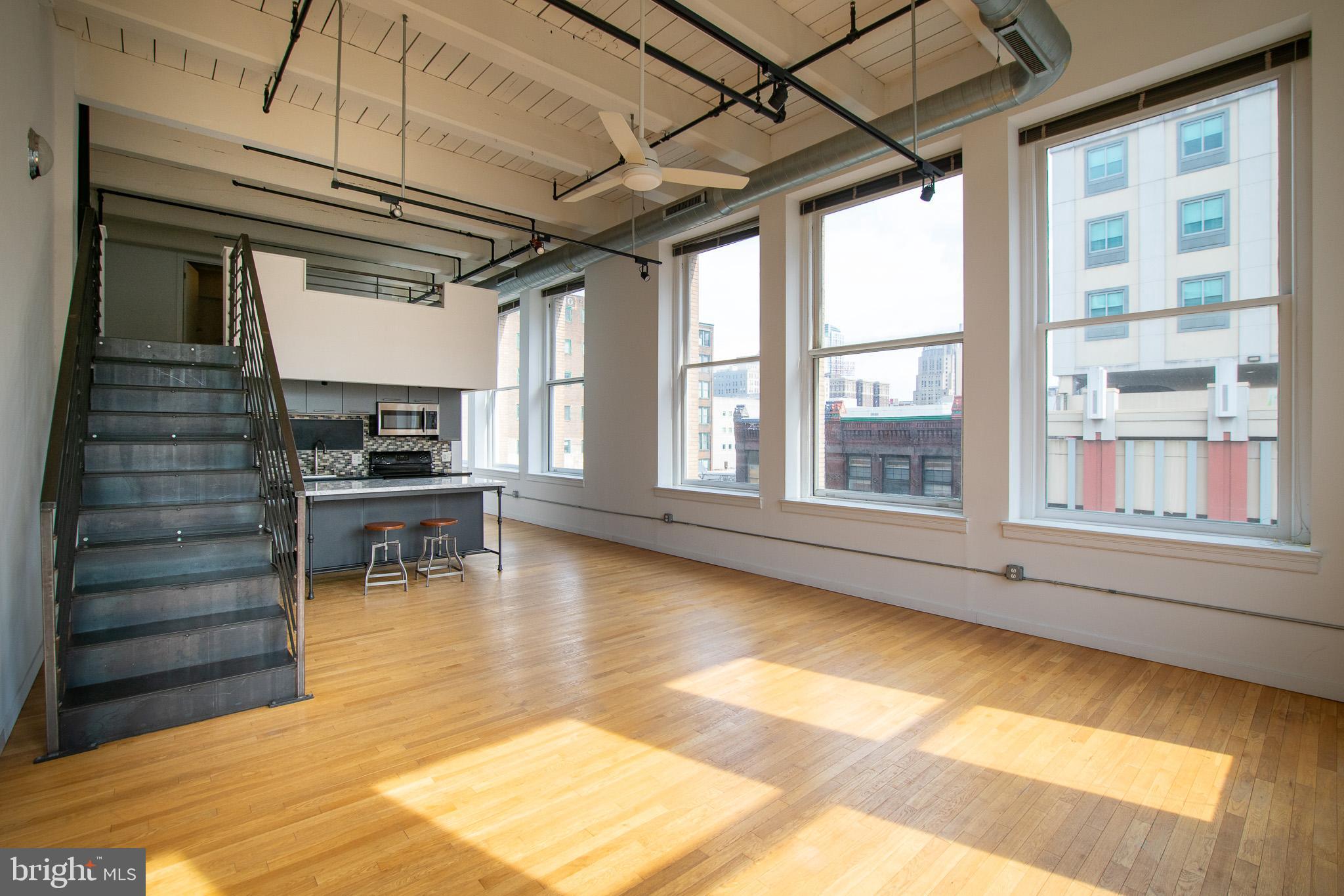 1027 ARCH ST #UNIT 401