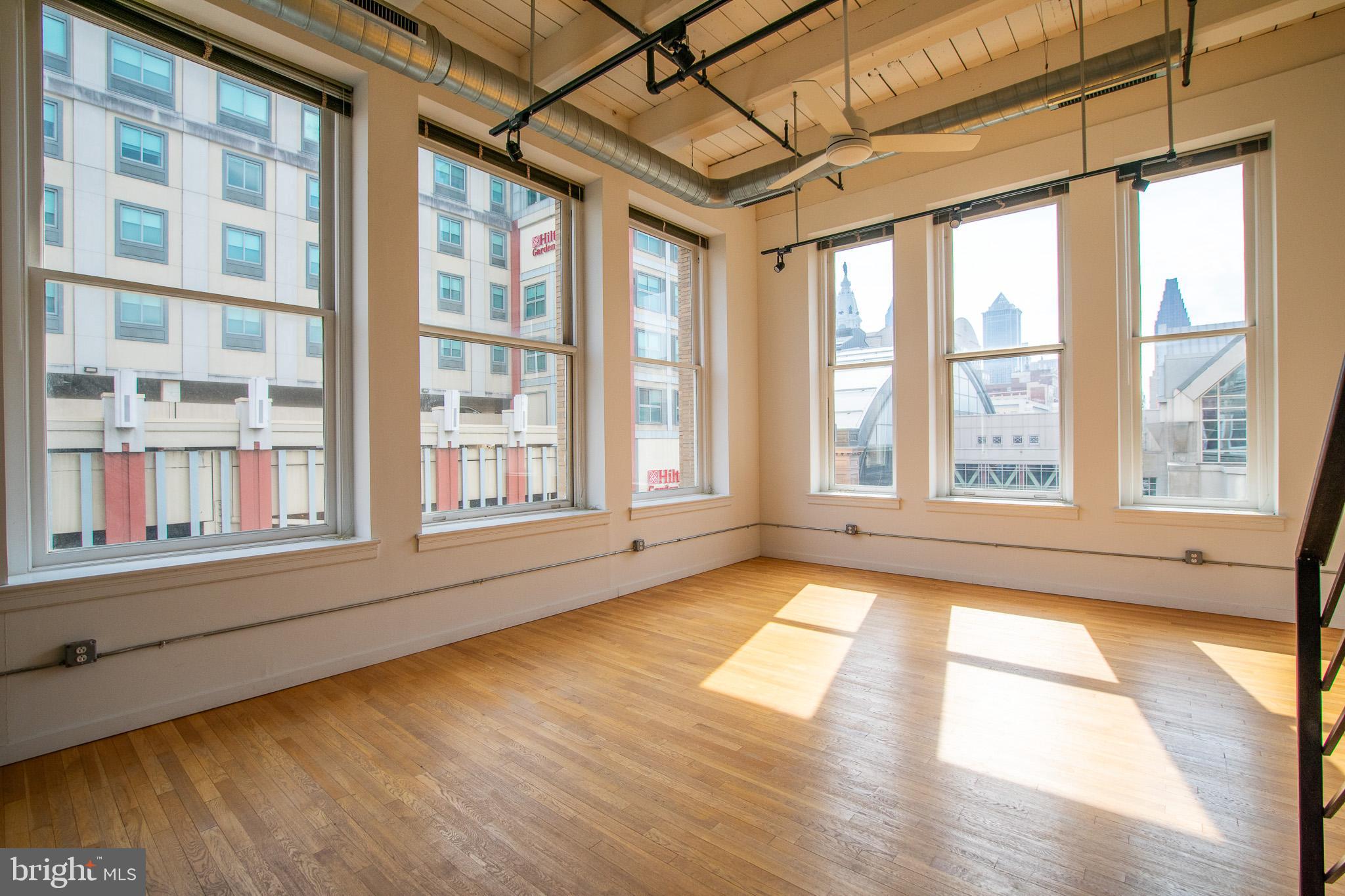 1027 ARCH ST #UNIT 401