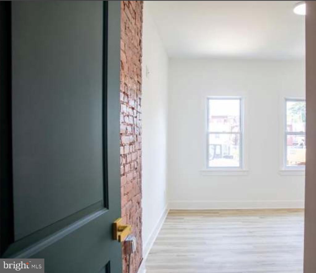 1237 W HILTON ST #B