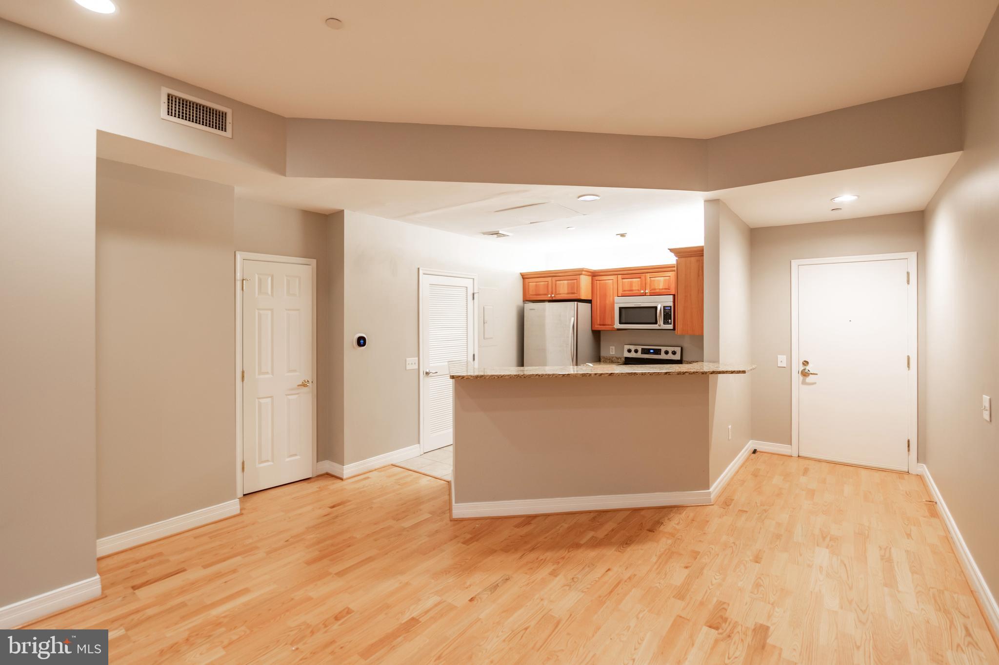 1600-18 ARCH ST #516