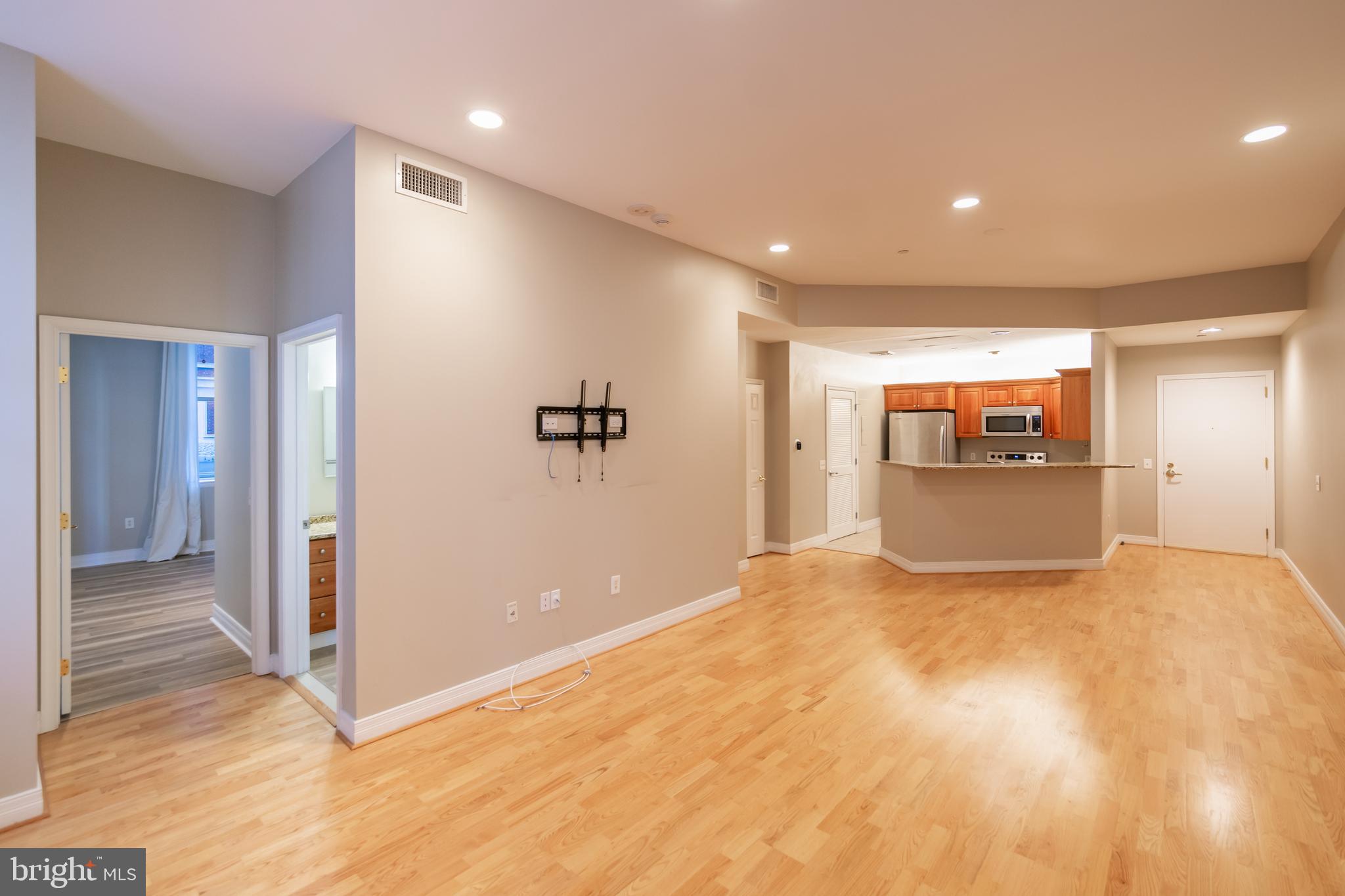 1600-18 ARCH ST #516