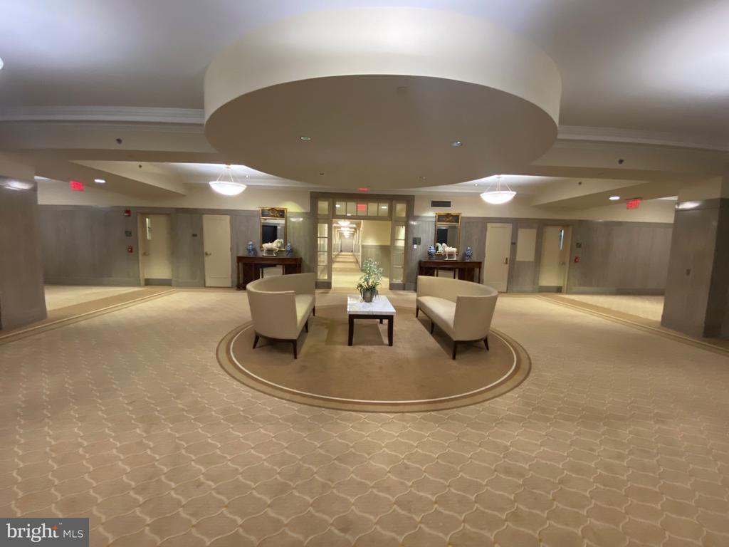 1600-18 ARCH ST #516
