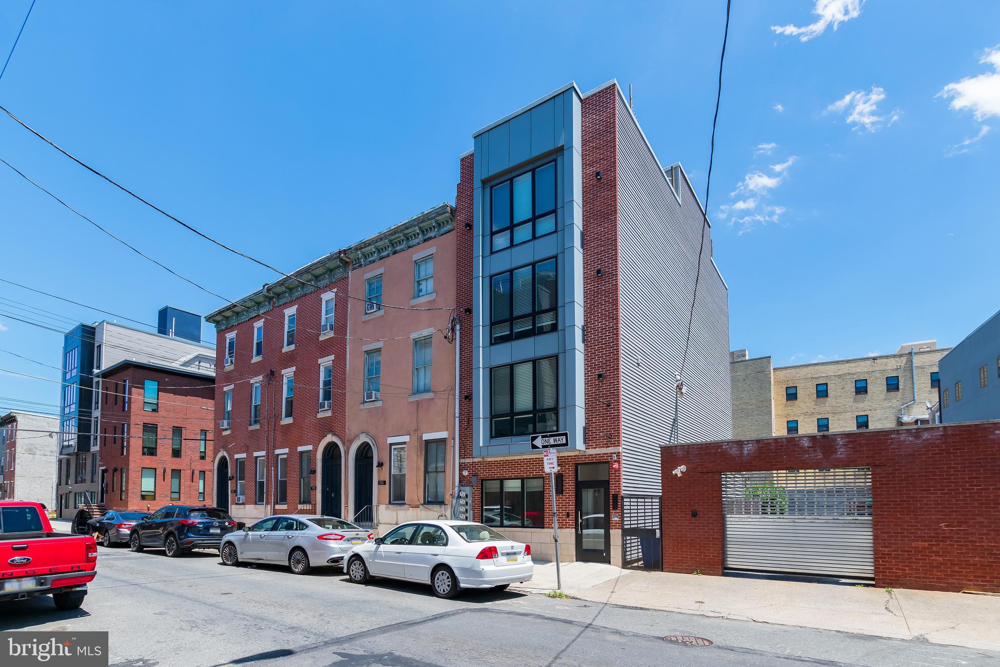 711 N 16TH ST #UNIT 1