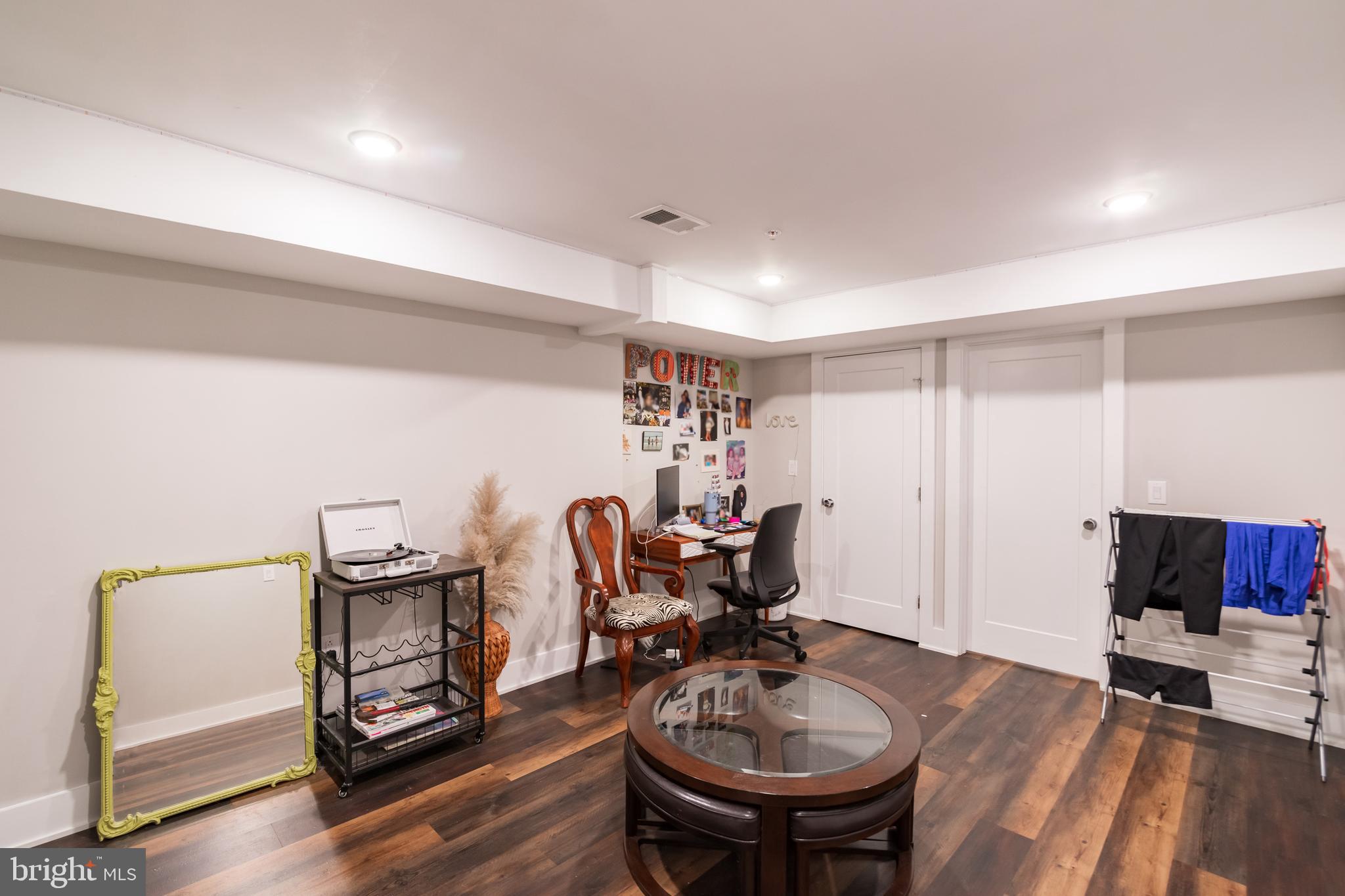 711 N 16TH ST #UNIT 1