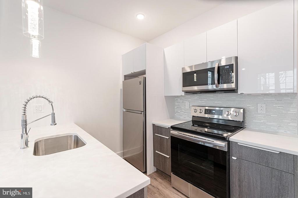 2623 CHRISTIAN ST #UNIT 201